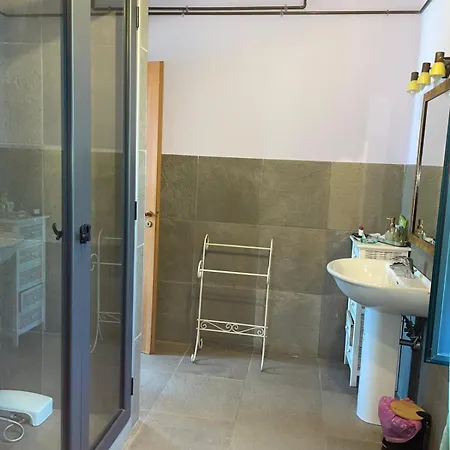 Casale Neocastrum Vakantiehuis *